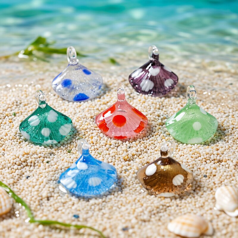 Colorful Mini Sea Shell Charm  - đánh giá và giá Marine Aquarium & Regional Centre Photos